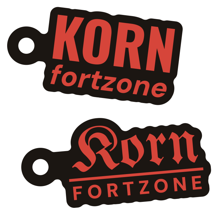 Kornfortzone-Anhänger in Rot, Grotesk und Fraktur