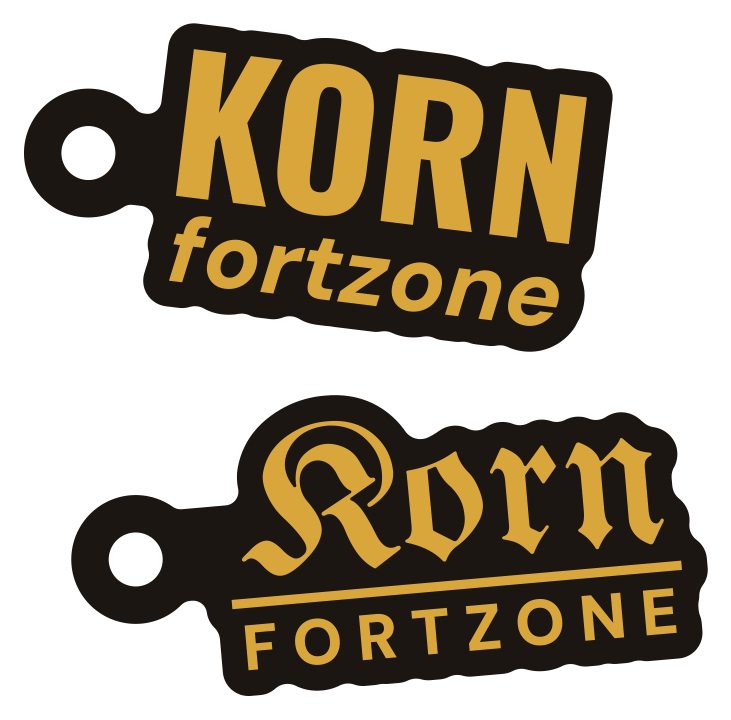 Kornfortzone-Anhänger in Gold, Grotesk und Fraktur